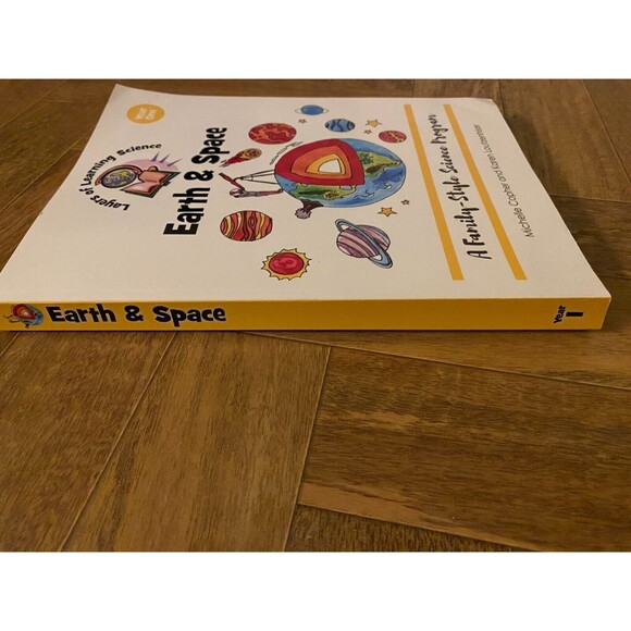 Earth & Space: A Family-Style Science Program (Layers of‎ Learning Science) 2023 - Picture 7 of 8